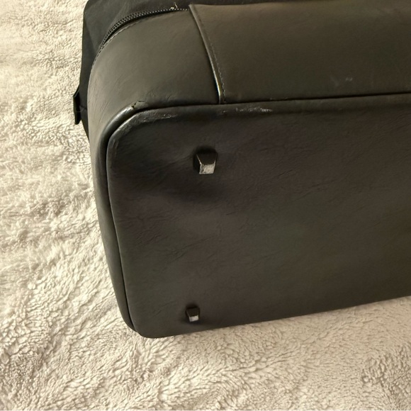 Beis Weekender Bag - Picture 6 of 8